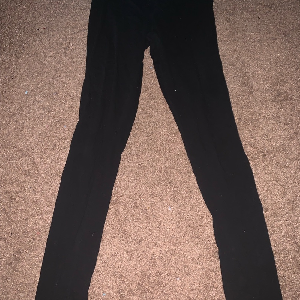 Black leggings